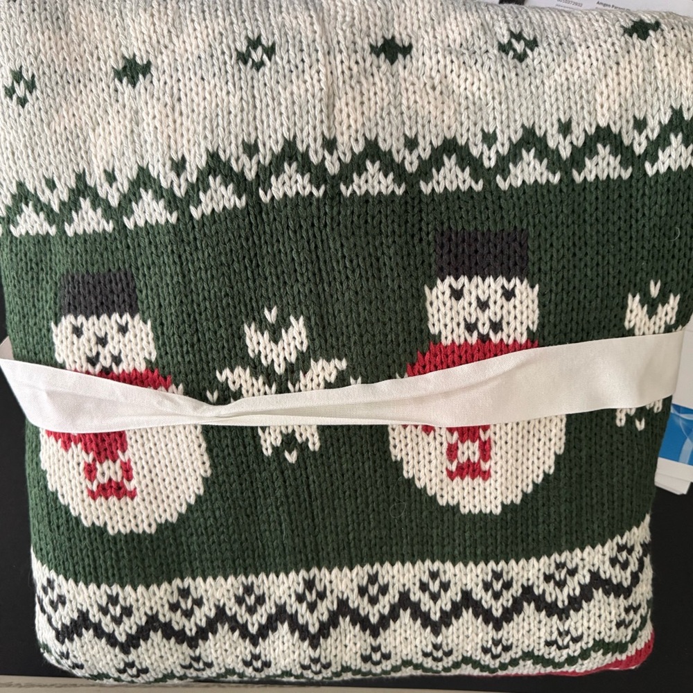 Pottery Barn Archie Snowman Blanket - Picture 4 of 5